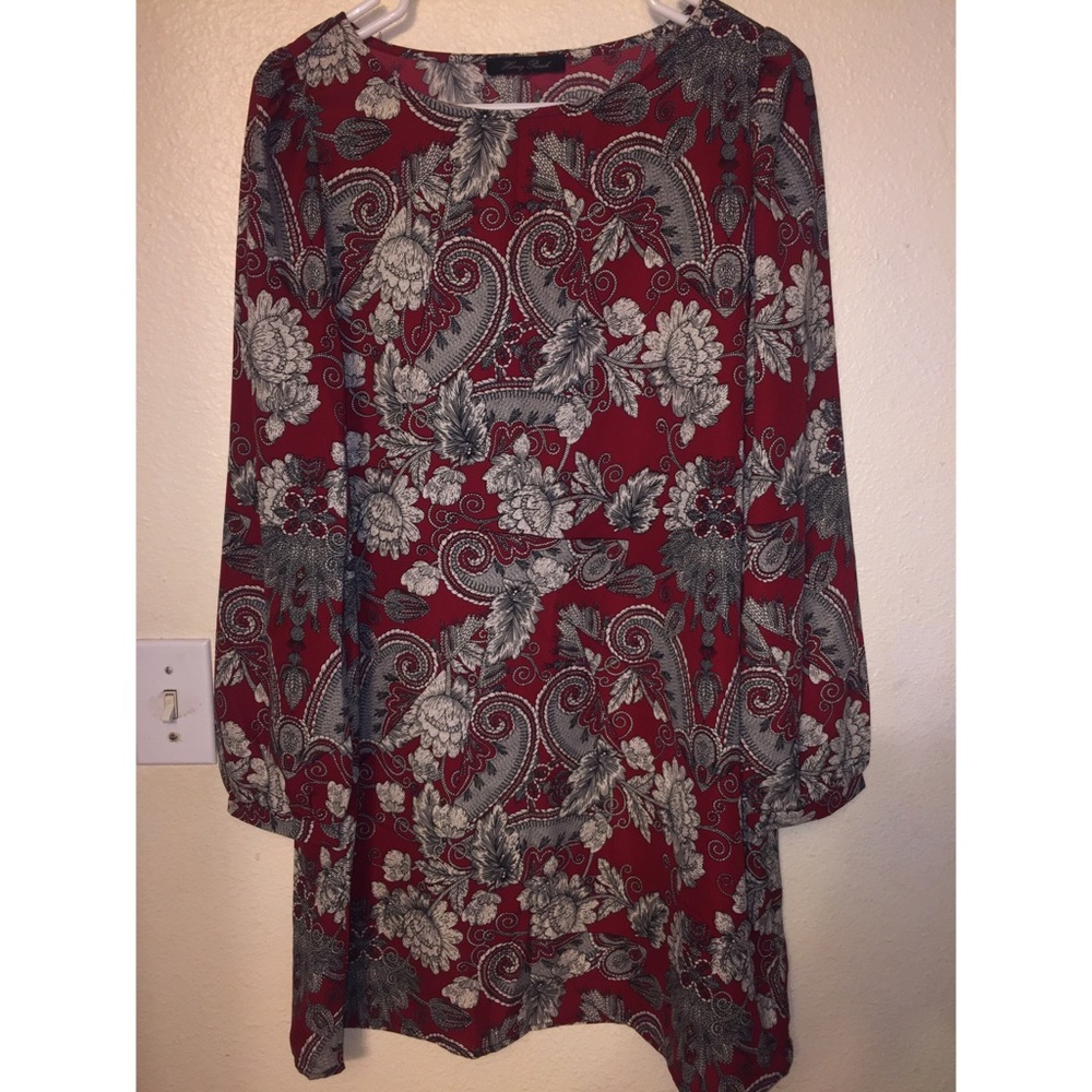 Honey Punch paisley floral print shift dress