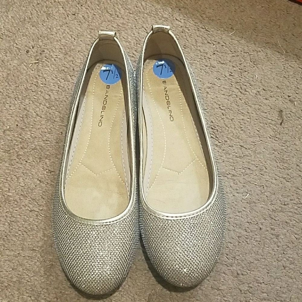 Sparkly Bandolino gold flats