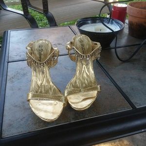 Delicacy brand high heels
