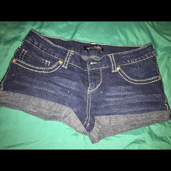 Levi shorts - Picture 1 of 2