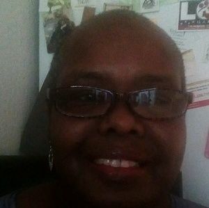 Meet your Posher, Yvette