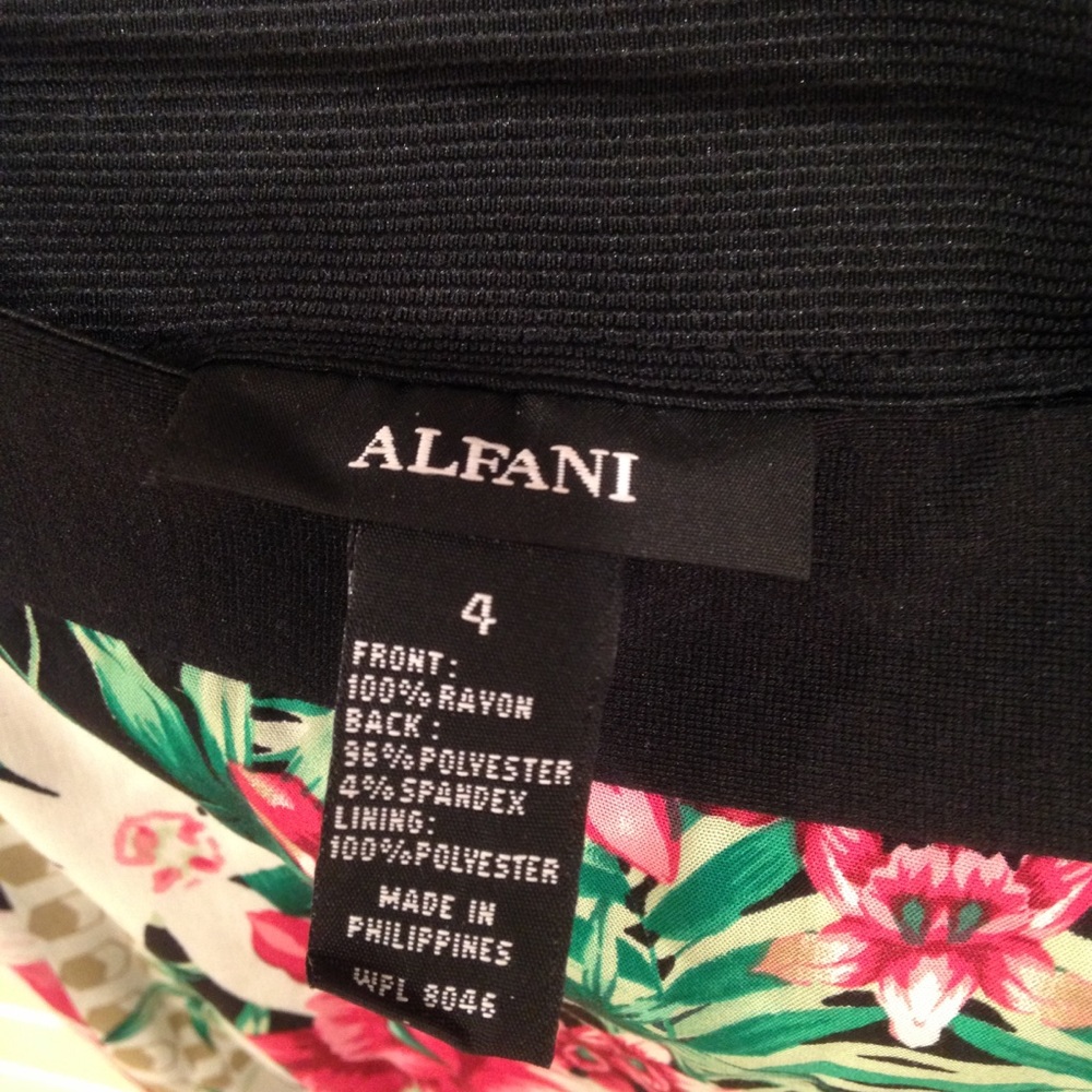 Tropical Floral Print Skirt - Picture 4 of 5