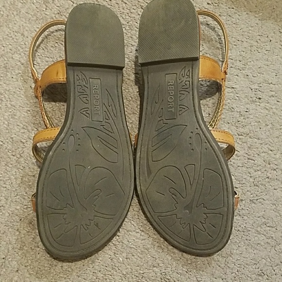 Report Tan Sandals - Picture 2 of 3