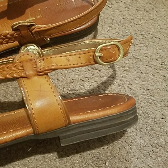 Report Tan Sandals - Picture 3 of 3