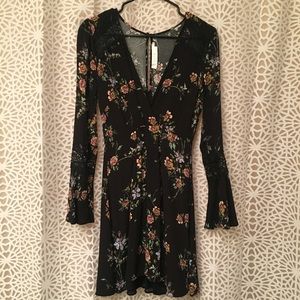 NWOT floral long sleeve dress