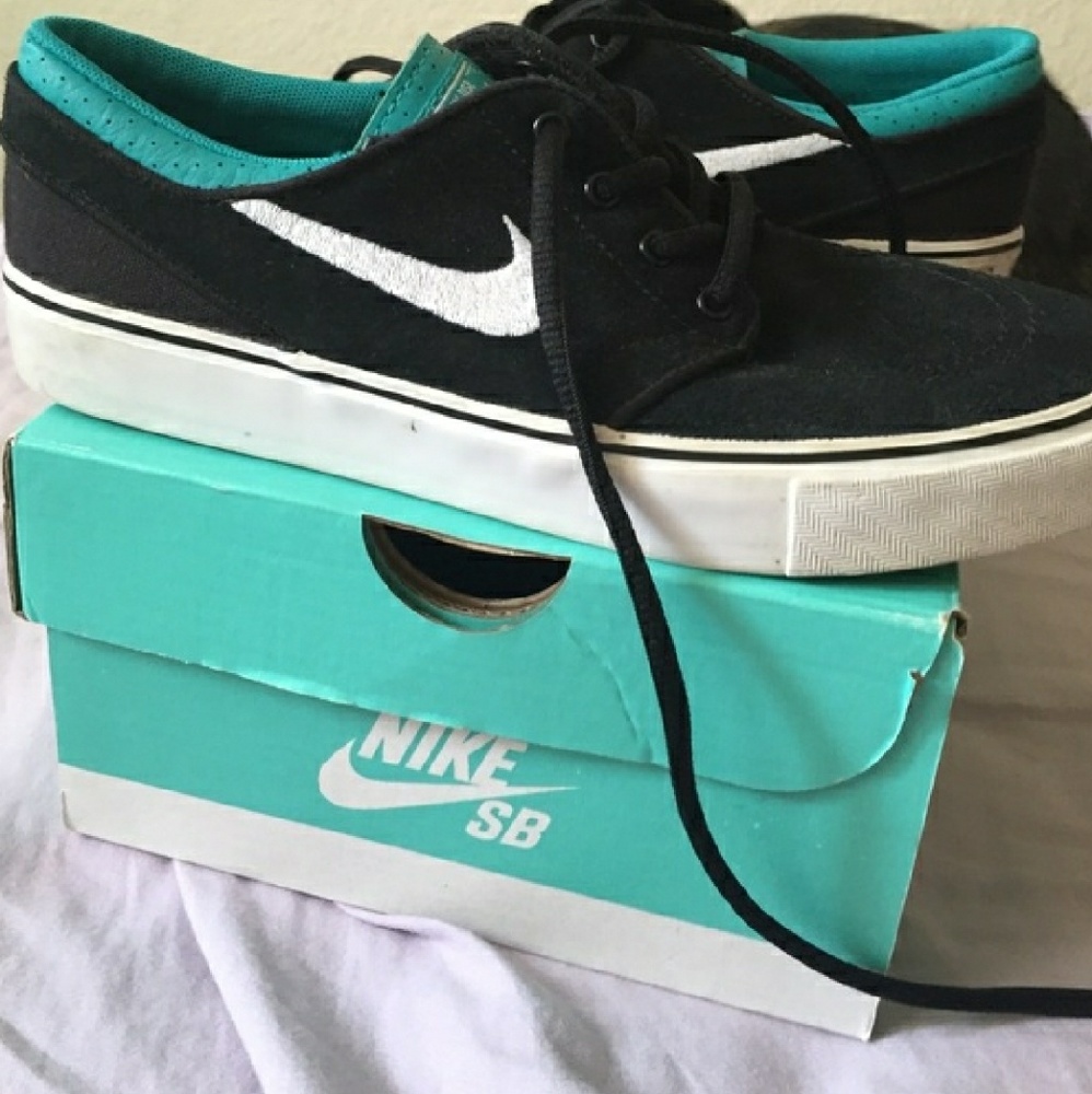 Nike Janoskis