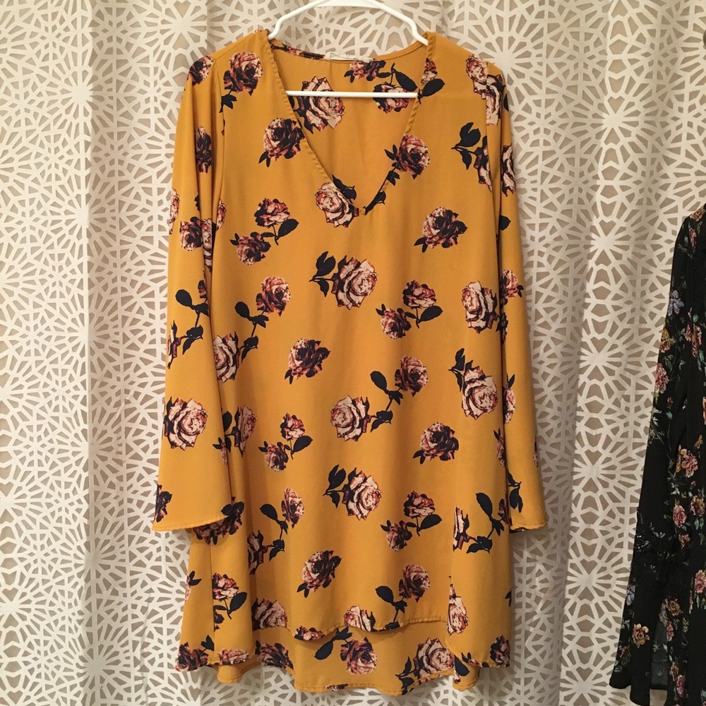 Floral long sleeve dress