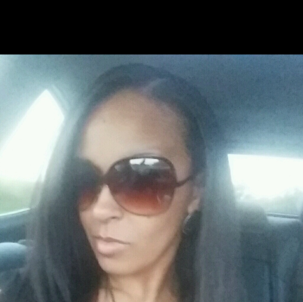 Meet your Posher, Sabrina @ MY THR33 Consignment