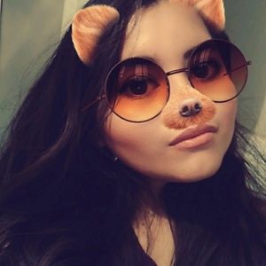 Meet your Posher, Fernanda