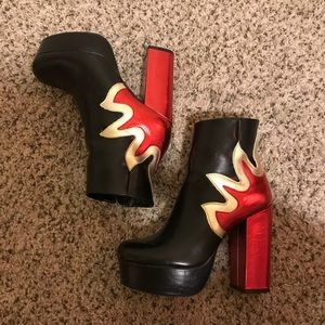 Flame Booties (Size: 7)