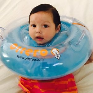 Baby neck float