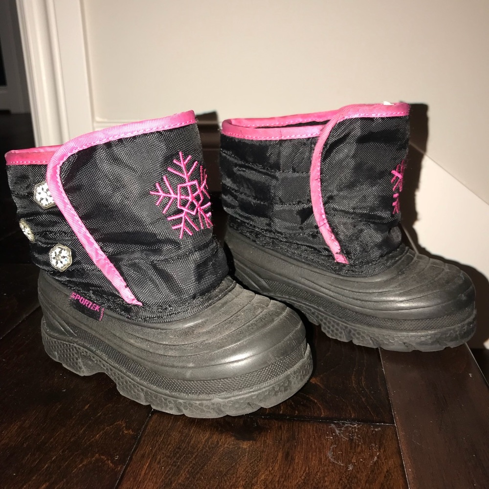 SOLD Sportek Girl Snow Boot Size 8