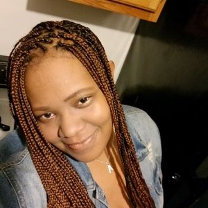 Meet your Posher, Lori