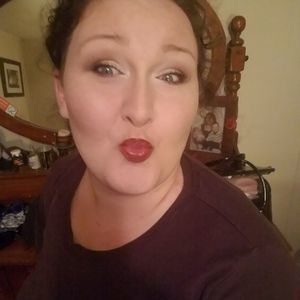 Meet your Posher, Melisa