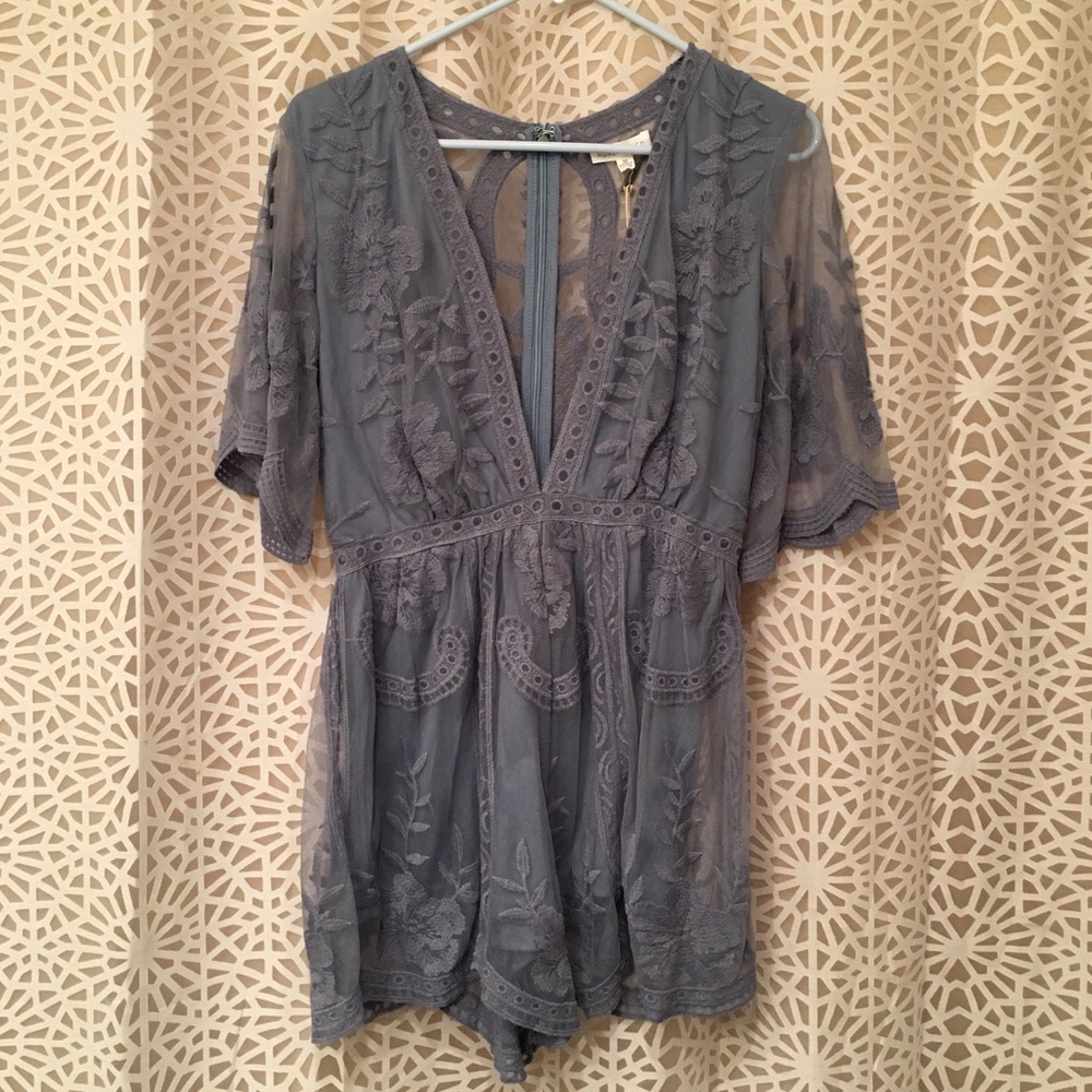 NWT Honey Punch Lace Romper