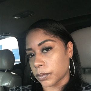 Meet your Posher, Shawnta