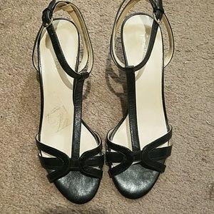 Nine West strappy sandals heels - Black