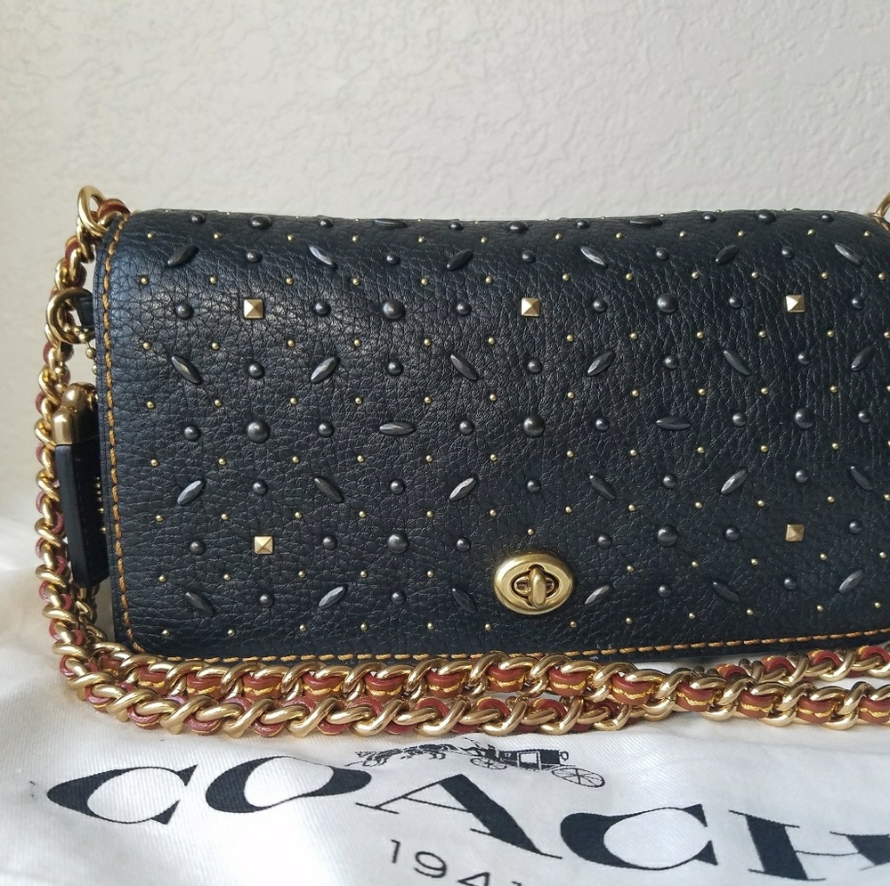 Coach Rivets Dinky in glovetanned leather