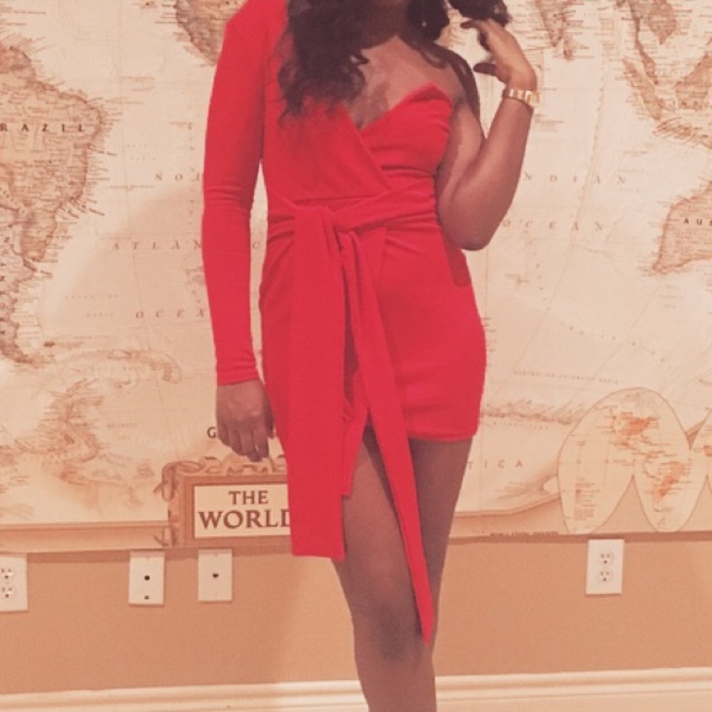 Boohoo red one shoulder dress