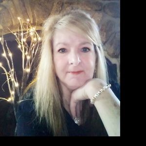 Meet your Posher, Eleanor