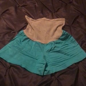 Maternity shorts with over belly panel