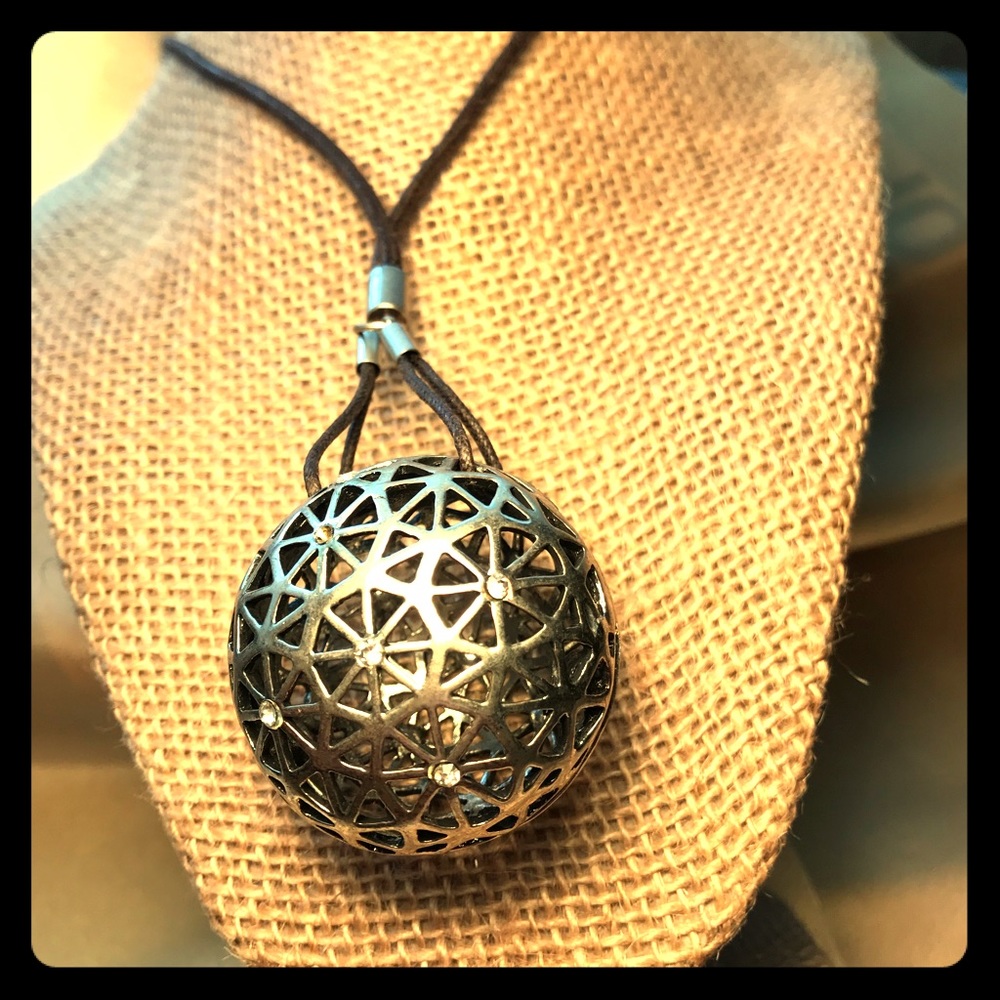 New, fashion necklace