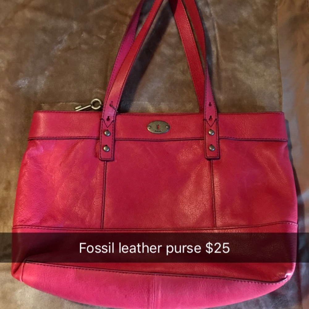 Fossil purse