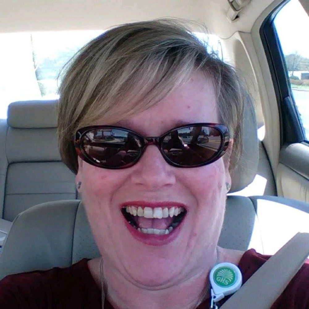 Meet your Posher, Sharon