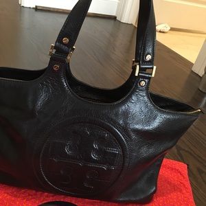 Tory Burch Bombe Logo Tote
