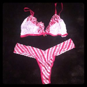 Very sexy NWT VS CANDY CANE BRA & Panty set