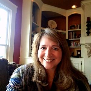 Meet your Posher, Debbie