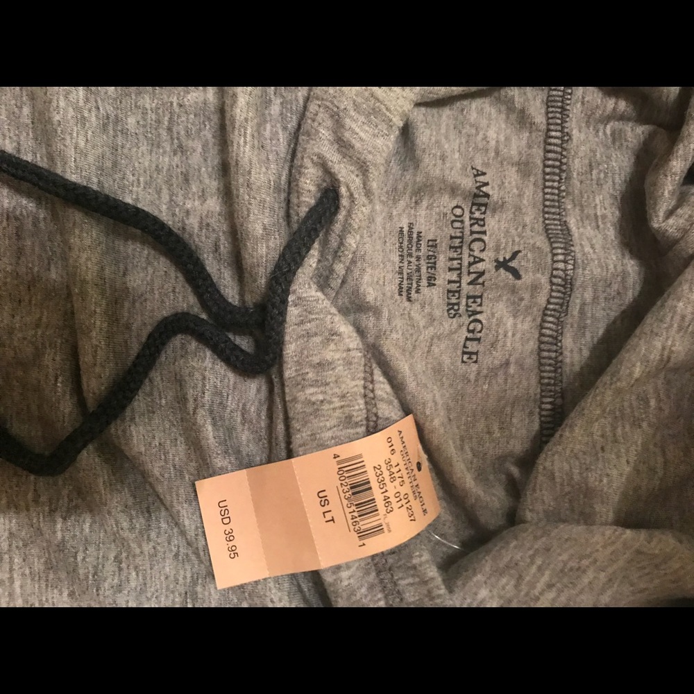 Men’s Large tall NWT long sleeve hoodie tshirt