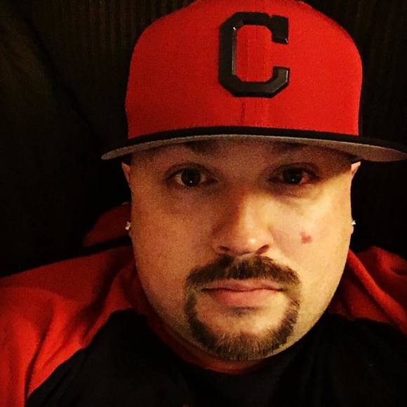 Meet your Posher, Joshua - Picture 1 of 1