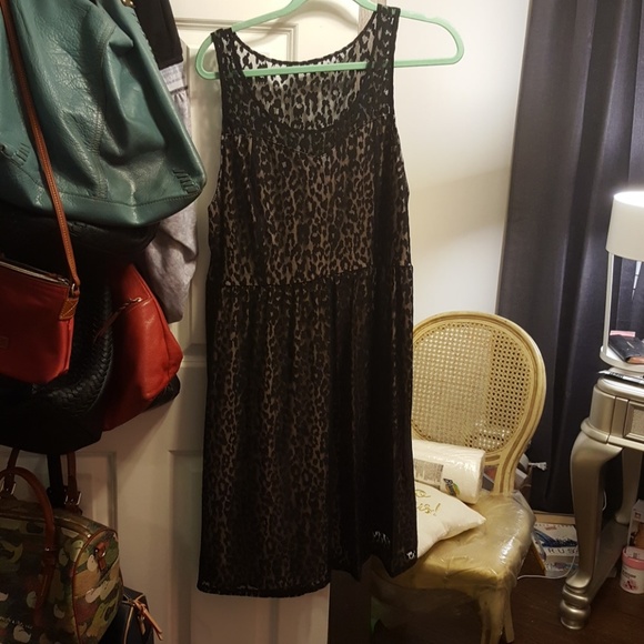 Animal print - Picture 1 of 2