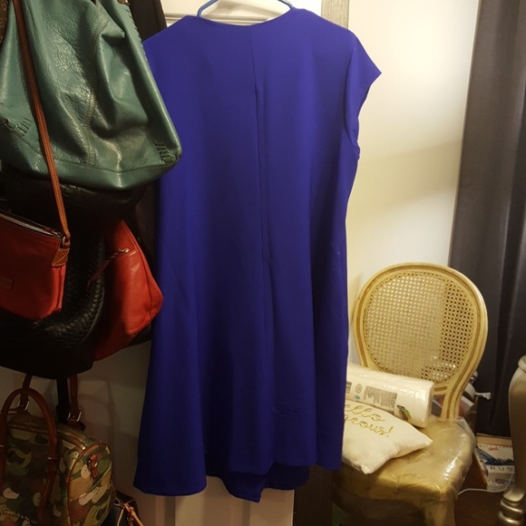 Dress - Picture 2 of 2