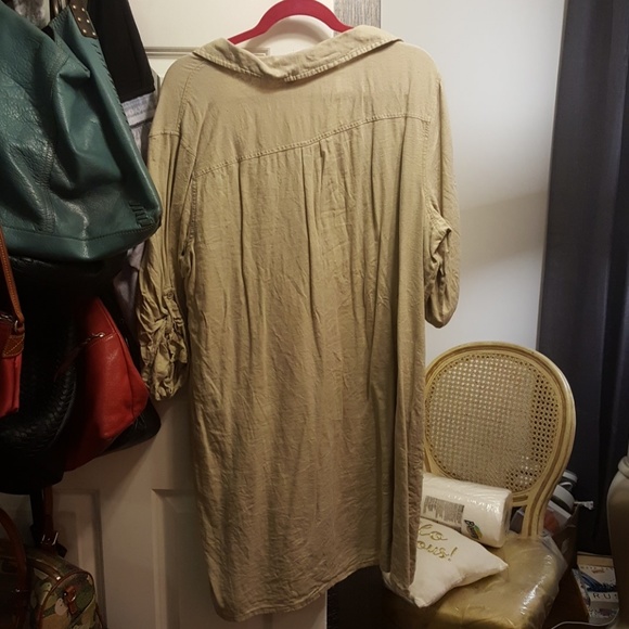 Dress - Picture 2 of 2