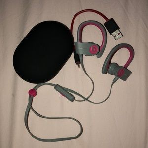 PowerBeats 2