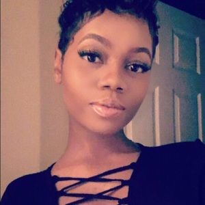Meet your Posher, Shanelle