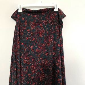 LuLaRoe Azure Red Green Paisley Size 2XL
