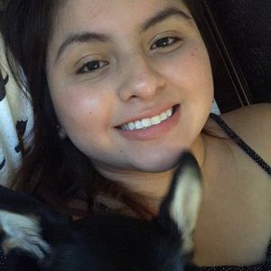 Meet your Posher, Lorena