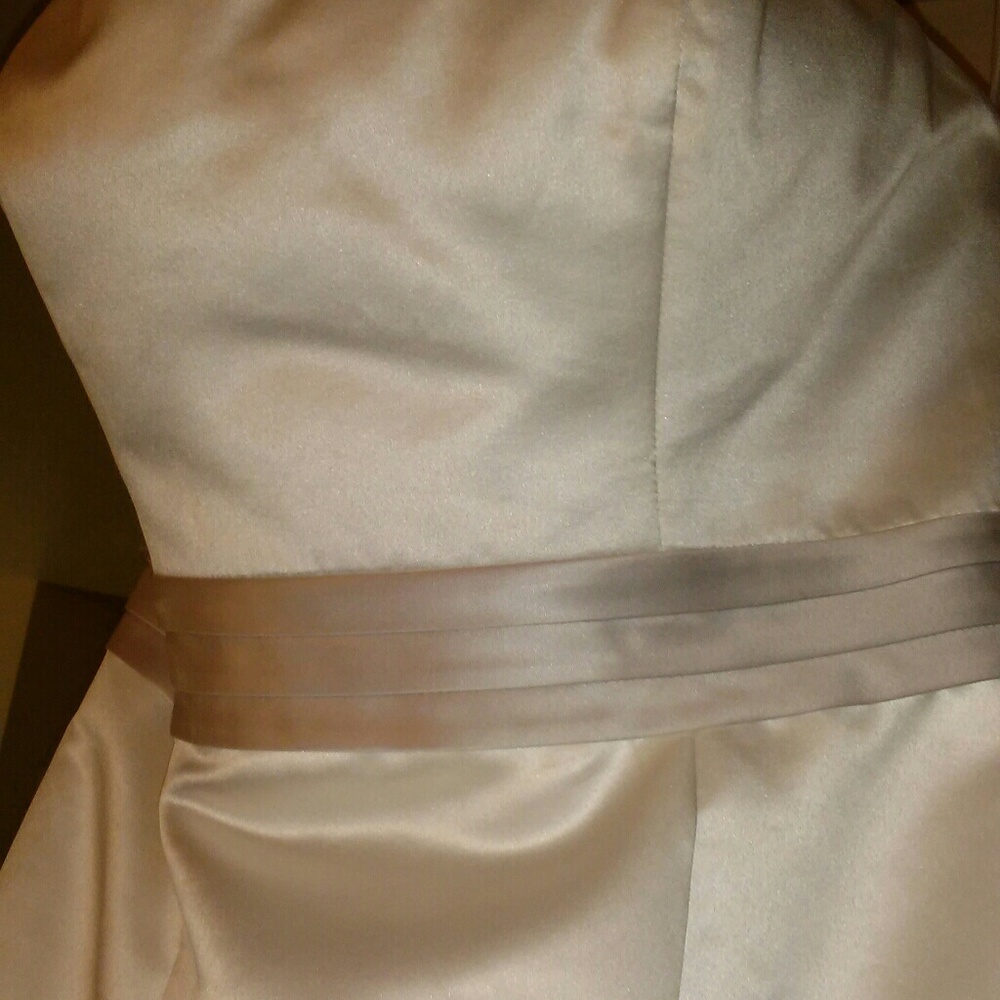 P806 wedding dress