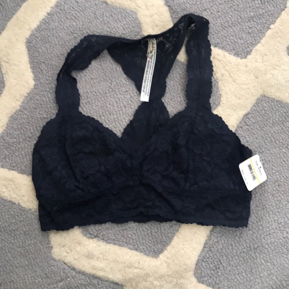 NWT Free People Navy Galloon Lace Racerback Crop - Picture 3 of 5