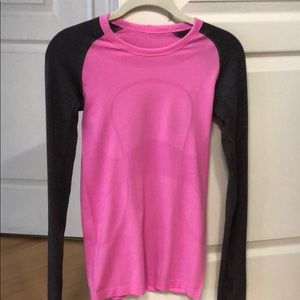 LuluLemon l/s sz4 run swiftly pink grey