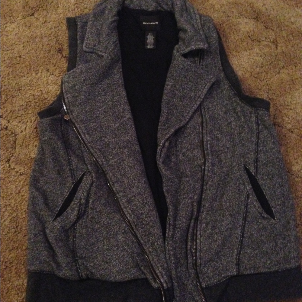 Sweater vest