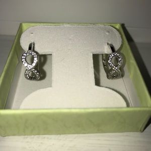 Infinity mini hoop earrings