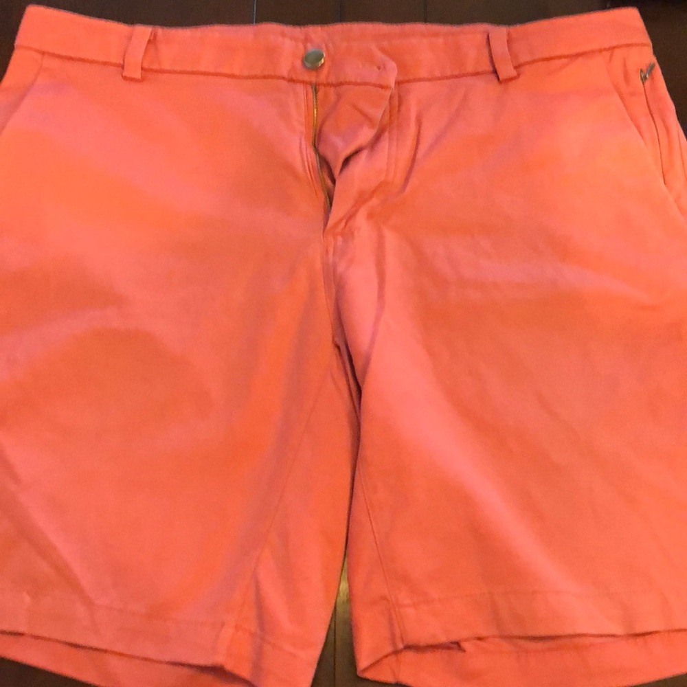 Lululemon Commisshion Short 9” inseam size 38