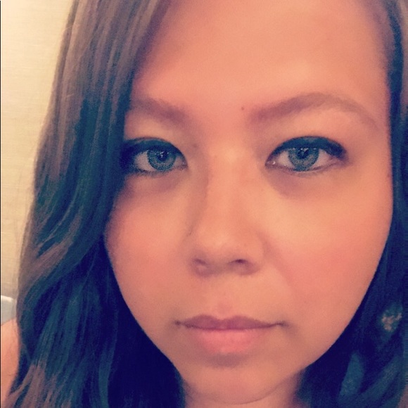 Meet your Posher, Jessica - Picture 1 of 1