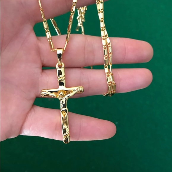 New 18k gold plated cross necklace for men women - Picture 2 of 2