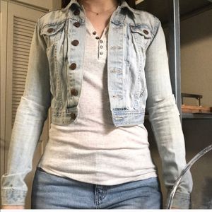 Denim crop jacket light wash H&M size 2