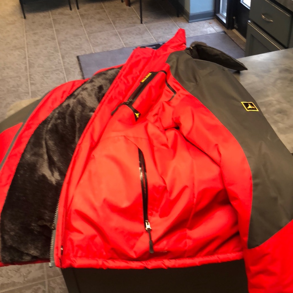 Winter jacket - Picture 4 of 7